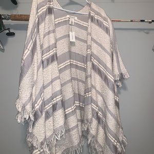 NWT!! Francesca’s beautiful Cardigan